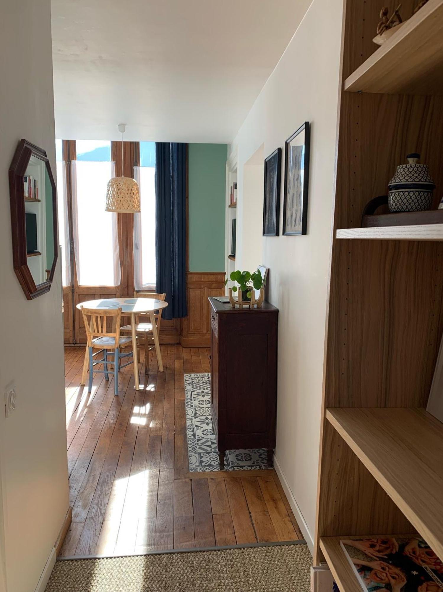 A Deux Pas De La Gare, La Maison Rouge Albertville Ngoại thất bức ảnh